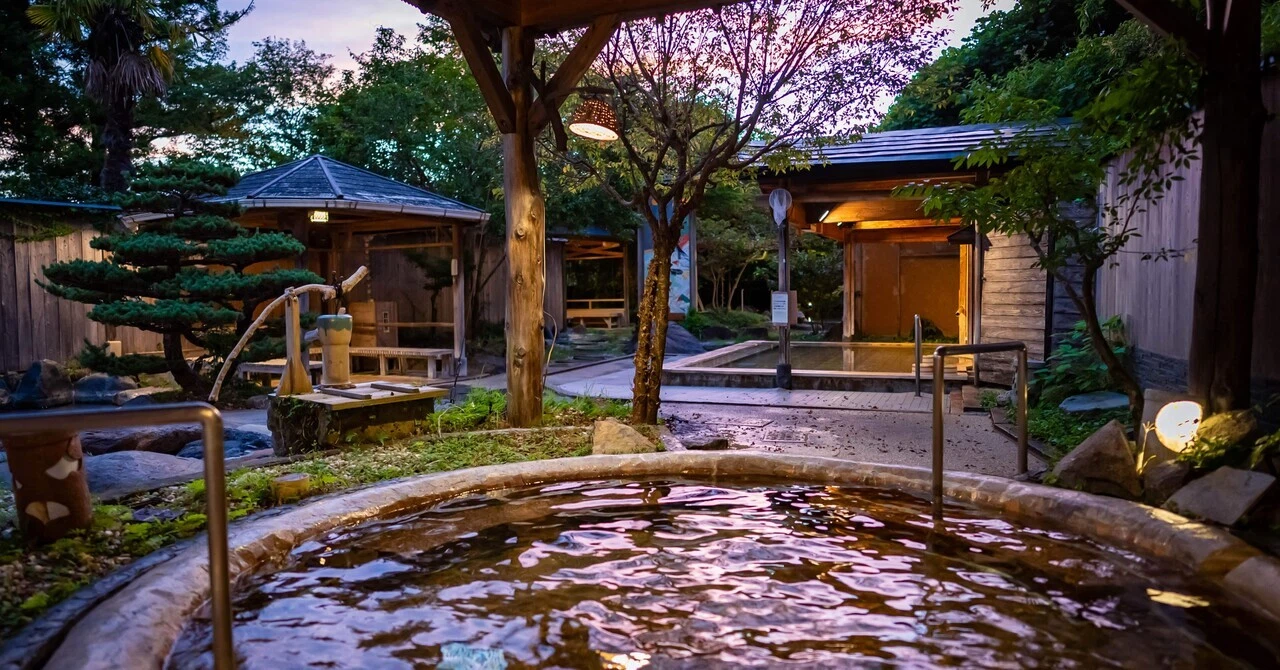 福岡・脇田温泉「楠水閣」川の音に包まれる温泉宿